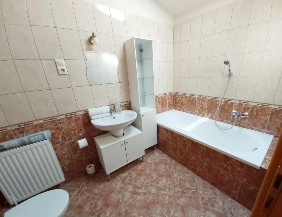Mediterran Apartman Zalakaros Exterior photo